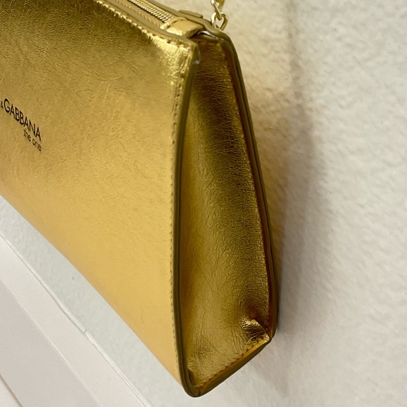 NIP Dolce & Gabbana GWP Gold Chain Clutch - Picture 8 of 12